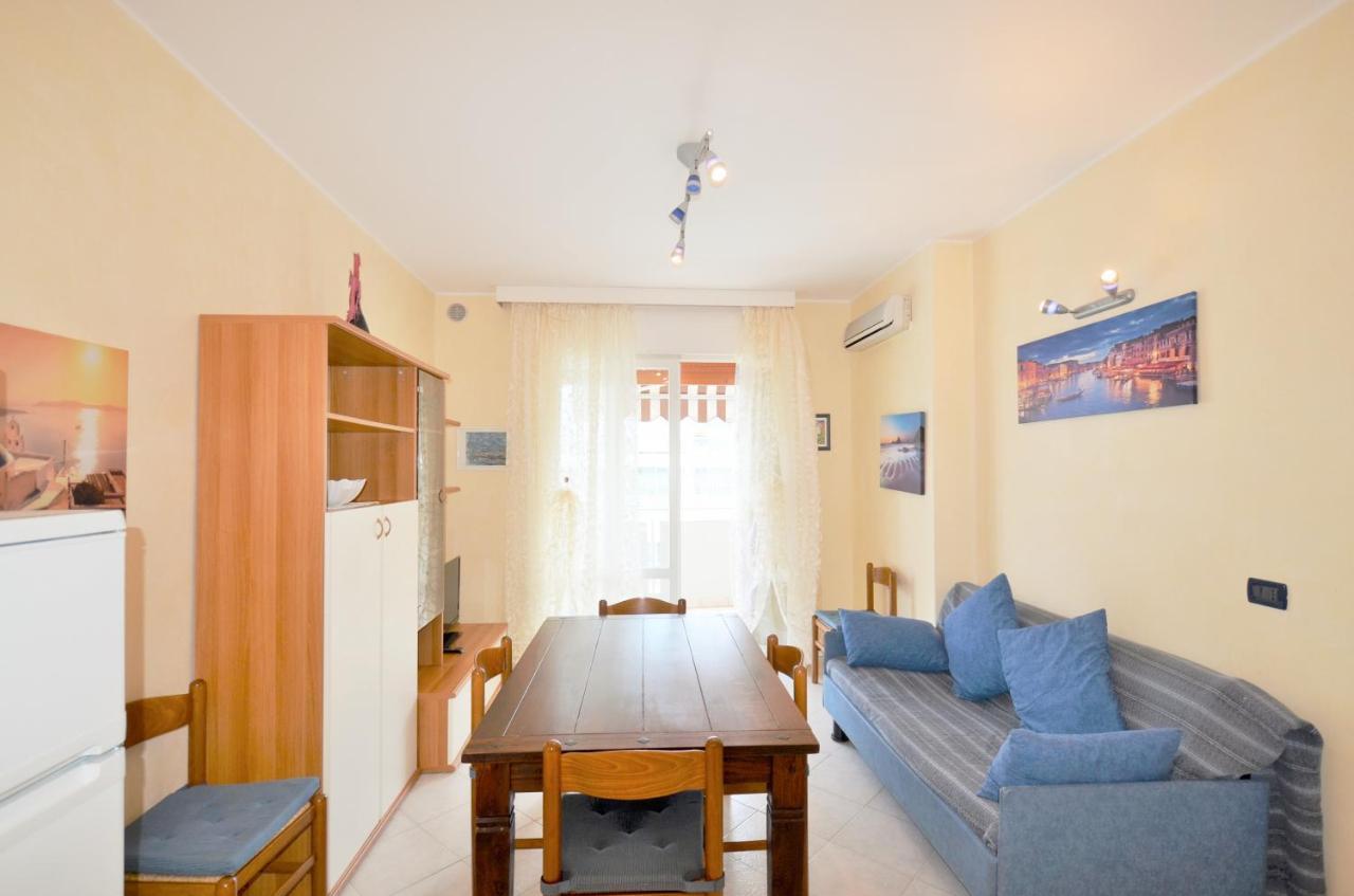 Magica Immobiliare - Doge 22 Apartment Lido di Jesolo Luaran gambar